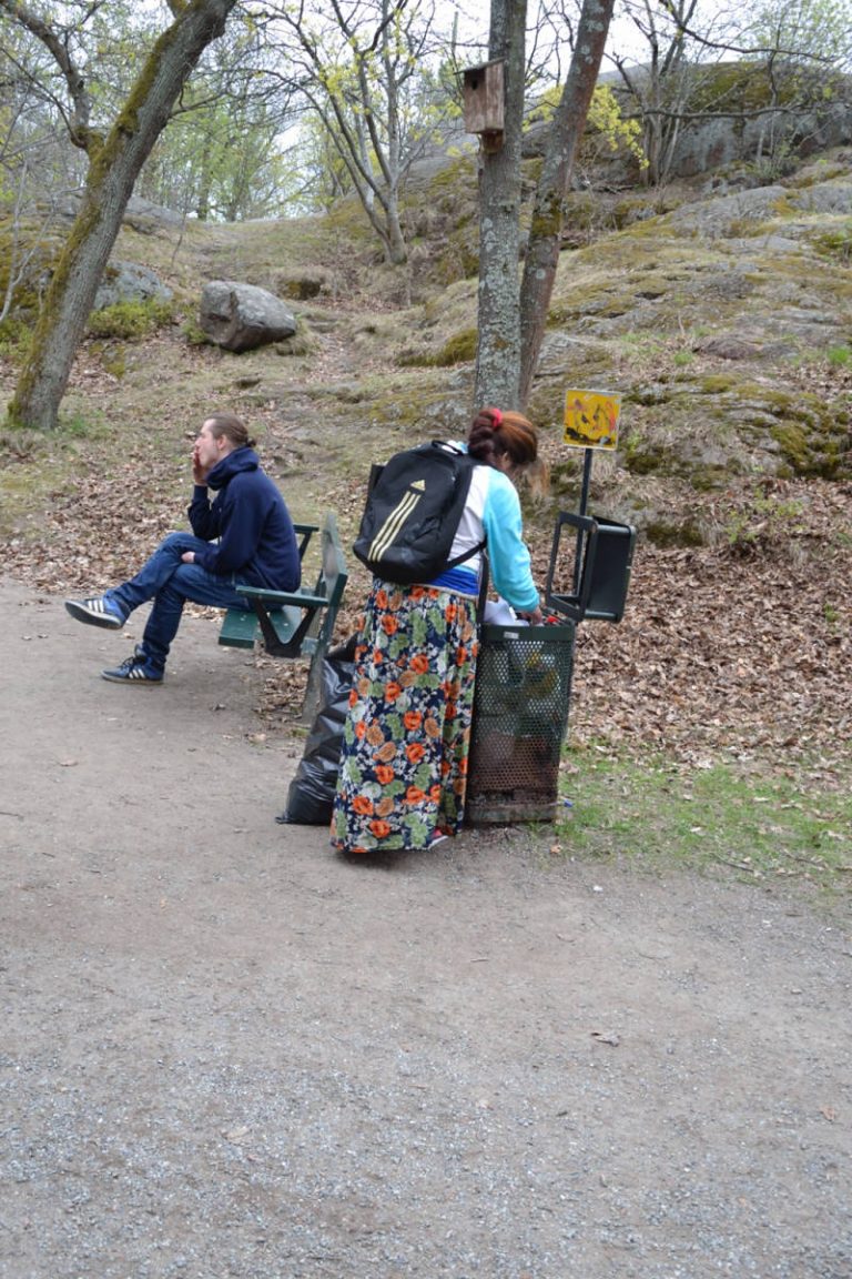 En liten essä om ”vi och dom” – litet om SD-praktik?