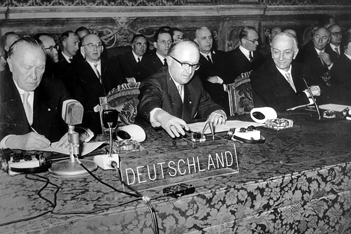 Västvärldens sekellånga krig mot Ryssland — del två