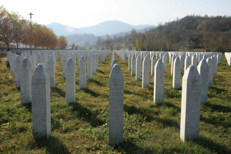 30 år efter Srebrenica
