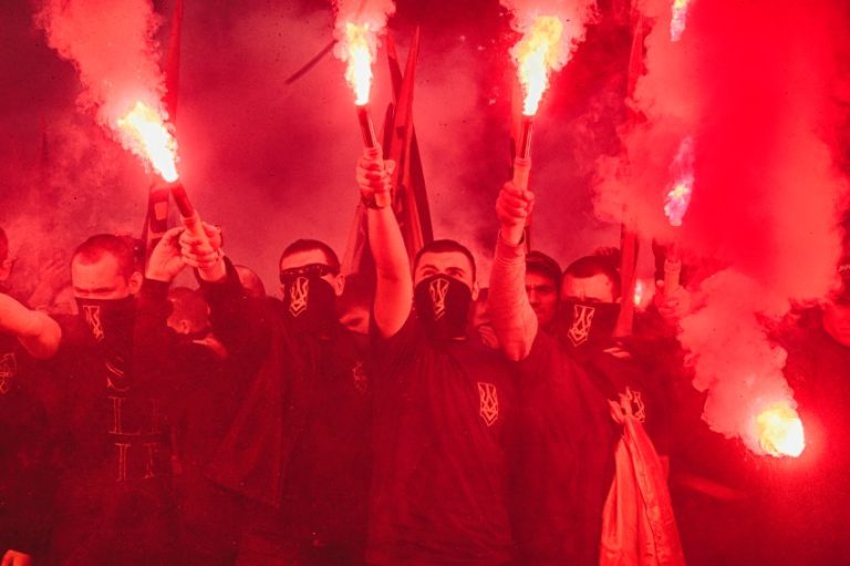USA-legogruppen Blackwater (Academi) är i Donbass med nazistaknutna, USA-stödda Azov-bataljonen