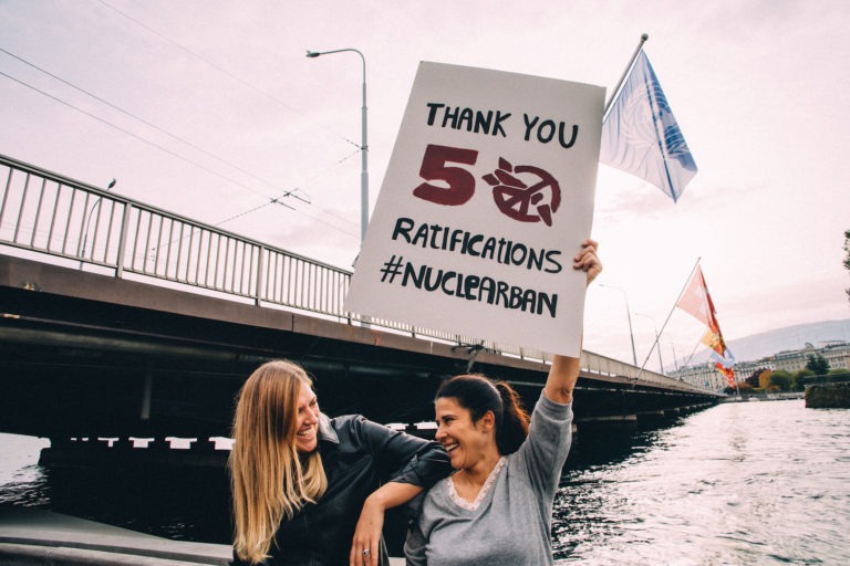 Femtio stater – men inte Sverige – har ratificerat FN:s kärnvapenkonvention! Stor framgång!