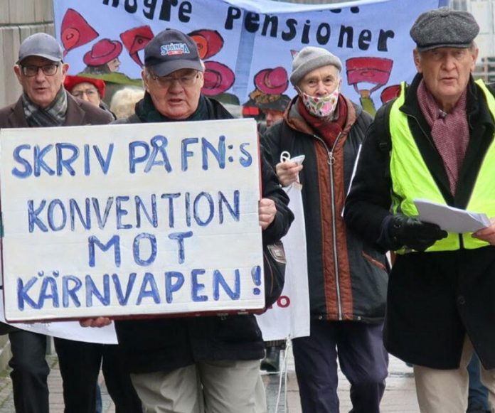Läs Folket i Bild – Kulturfront nr 4!