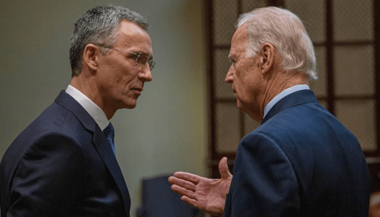 Biden och Nato trappar upp kriget i Ukraina
