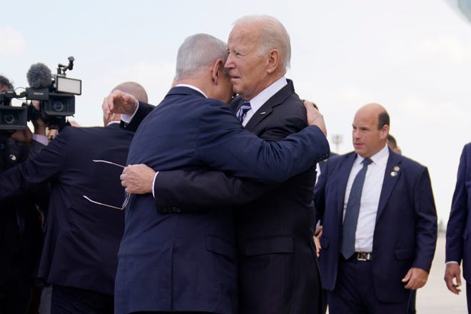 Sverigepolitikernas favorit Bidens medarbetare ser honom som delaktig i svälten i Gaza