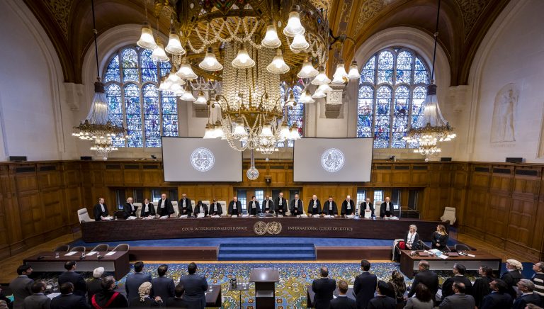 Dags att anmäla regeringen för krigsbrott