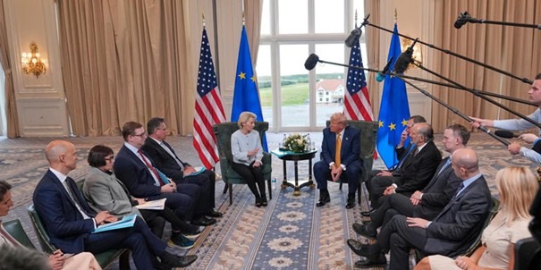 von der Leyen gjorde just EU till USA: ledande vasallstat