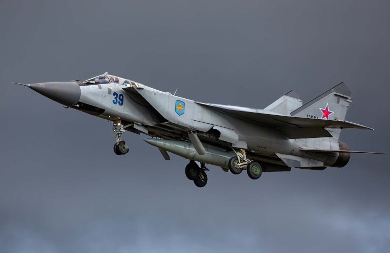 Ryska Mig-31-stridsflygplan kränker Natos luftrum över Estland